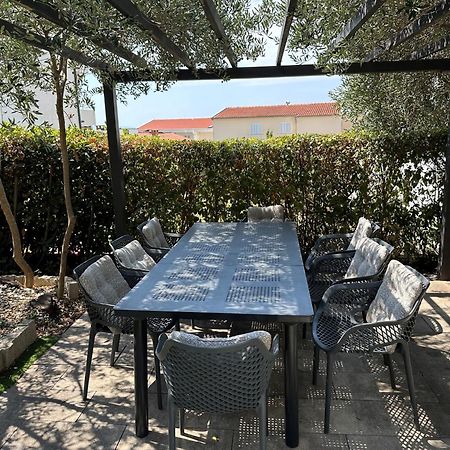 شقة Apartman Luka Vila Vesa Promajna With Jacuzzi & Garden المظهر الخارجي الصورة
